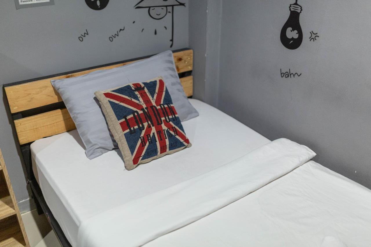 La Belle Nuit House Hostel Chiang Mai Ngoại thất bức ảnh