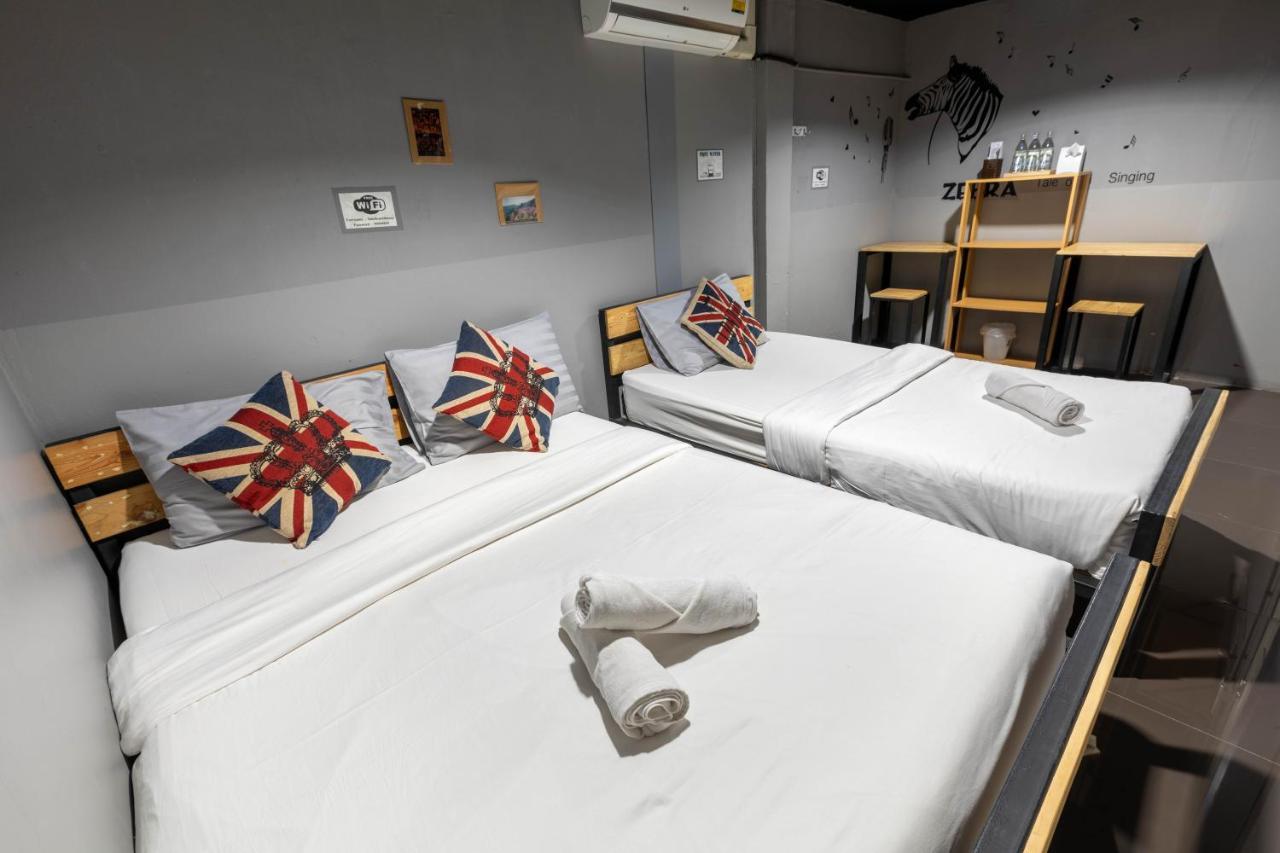 La Belle Nuit House Hostel Chiang Mai Ngoại thất bức ảnh