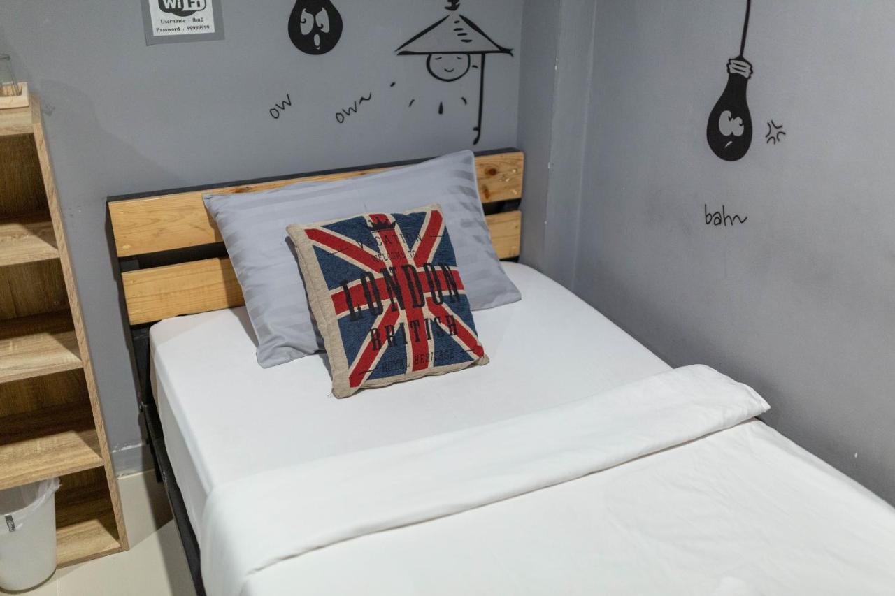 La Belle Nuit House Hostel Chiang Mai Ngoại thất bức ảnh
