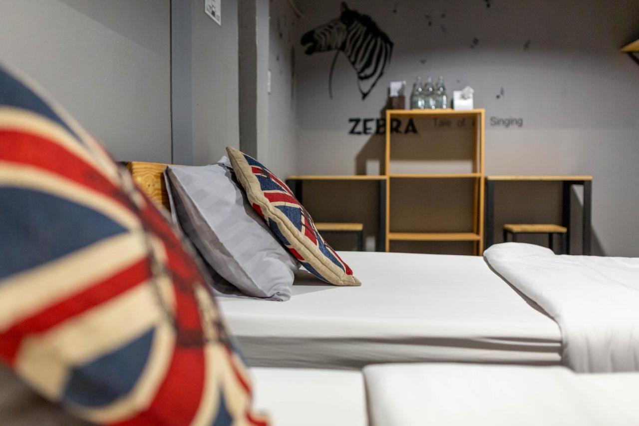 La Belle Nuit House Hostel Chiang Mai Ngoại thất bức ảnh